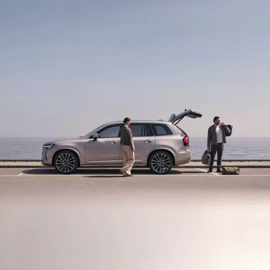 NEW XC90 Mobile 1080x1080-09